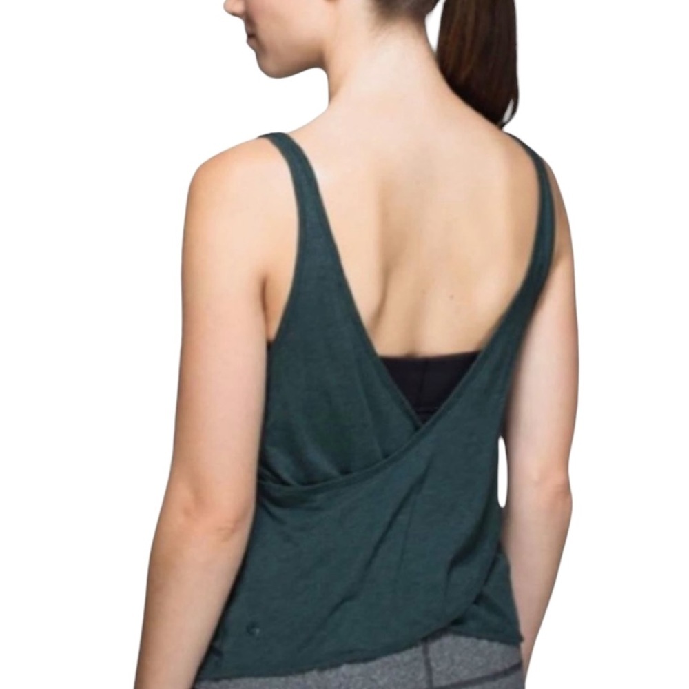 Lululemon Twist and Turn Tank‎